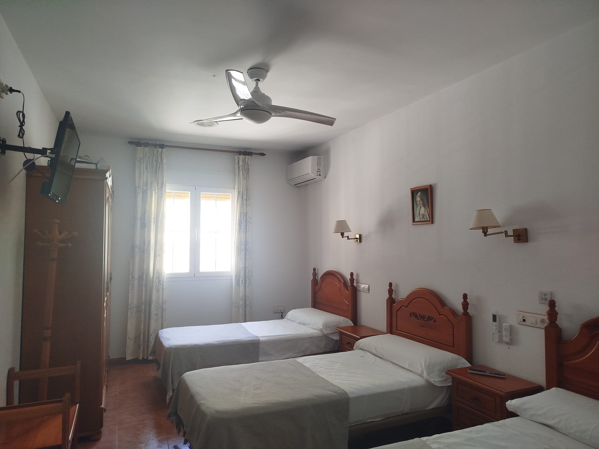 Habitación número 3 con vistas a la montaña - 2